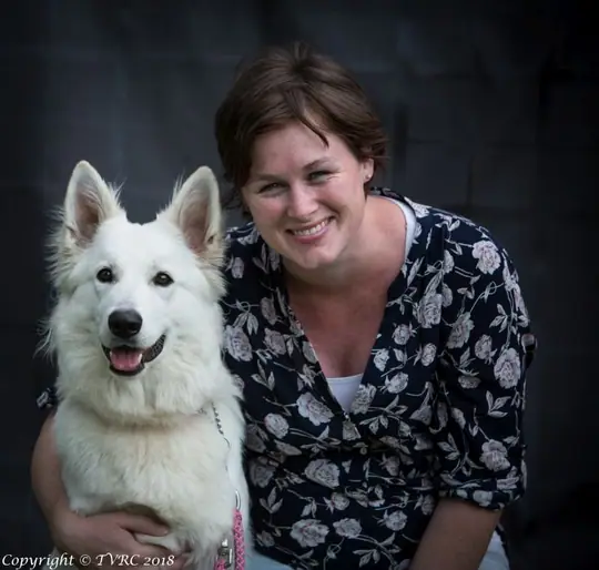 Zwitserse witte herder Misty's friends Puck portret foto september 2018